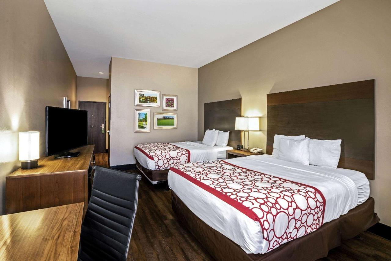 מלון La Quinta By Wyndham Tuscaloosa Mcfarland מראה חיצוני תמונה